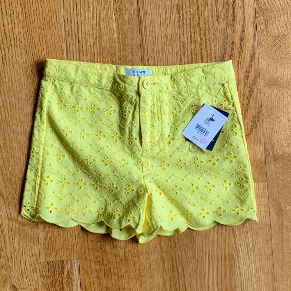 crown & ivy Girls Scallop Shorts Size 5 Canary Yellow NWT